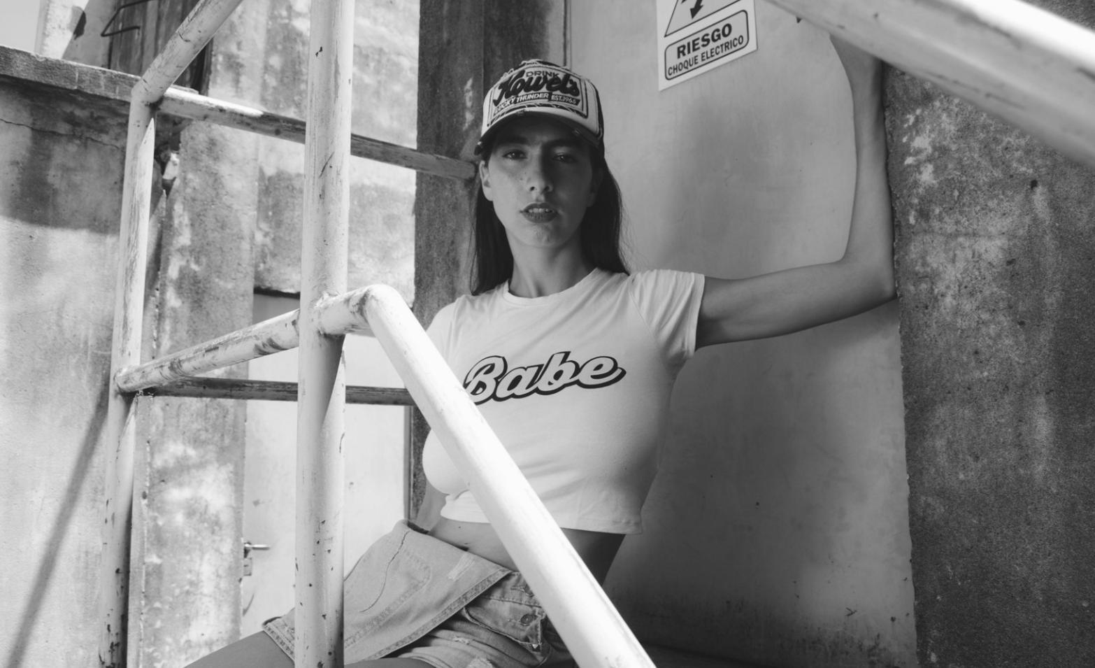 Applicazione makeup professionale per evento speciale